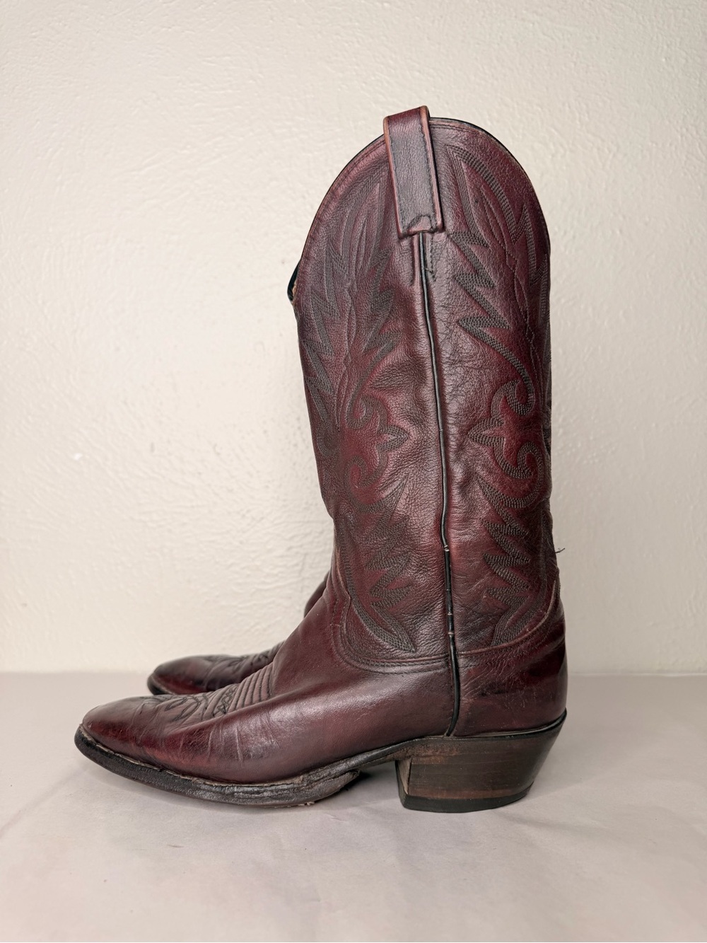 Vintage Dan Post black cherry leather western boot